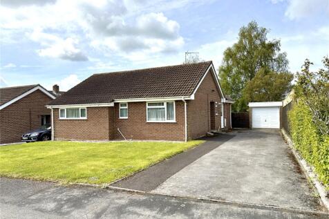 Homefield, Child Okeford, Blandford... 3 bed bungalow for sale