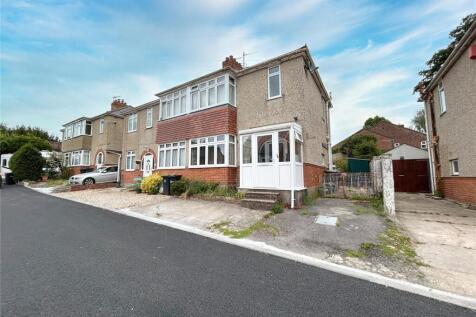 Field View Road, Blandford Forum... 3 bed semi