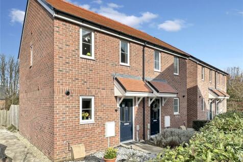 2 bedroom semi-detached house for sale