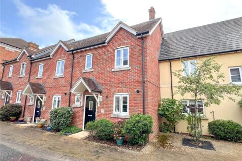 Alner Road, Blandford Forum, Dorset... 3 bed terraced house for sale