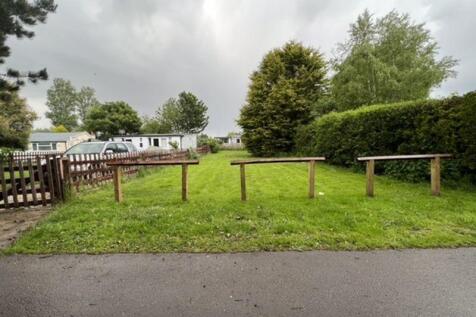 ST ANTONYS BANK, HUMBERSTON FITTIES Land for sale