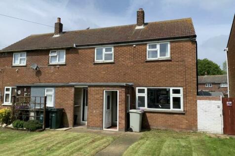 2 bedroom semi-detached house for sale