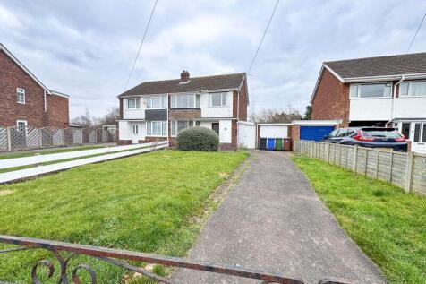 3 bedroom semi-detached house for sale