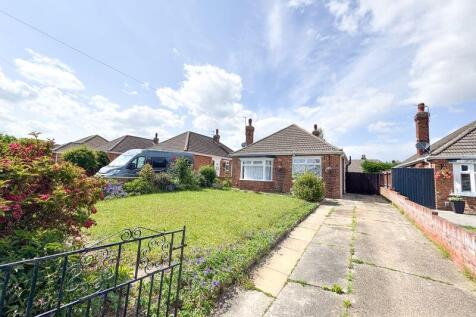 TERRINGTON PLACE, CLEETHORPES 3 bed detached bungalow for sale