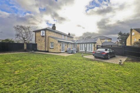 3 bedroom detached house for sale