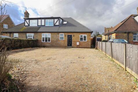 4 bedroom semi-detached house for sale