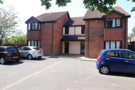 Studio flat for sale