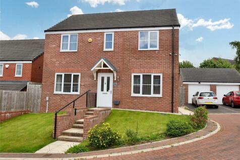 4 bedroom detached house for sale