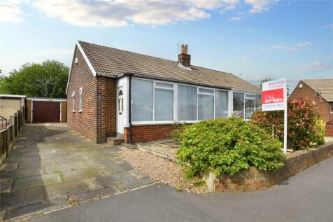 Woodkirk Avenue, Tingley, Wakefield... 2 bed bungalow for sale