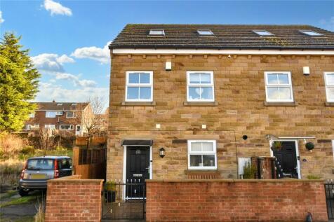 Church Lane, Dewsbury Moor, Dewsbury... 4 bed semi