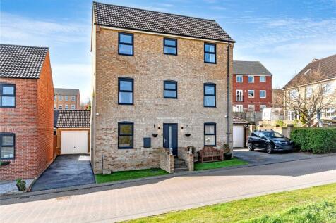 Beck Way, East Ardsley, Wakefield... 4 bed detached house for sale