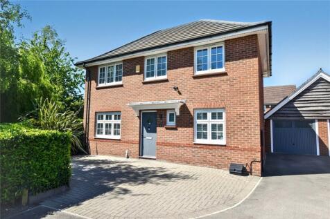 Sandringham Drive, Tingley... 3 bed detached house for sale