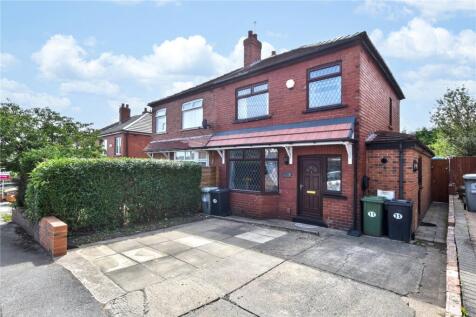 Thirlmere Drive, West Ardsley... 3 bed semi