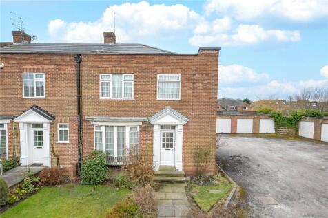 Sandmoor Mews, Leeds, West Yorkshire 3 bed townhouse for sale