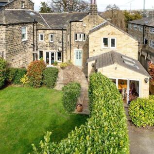 5 bedroom link detached house for sale