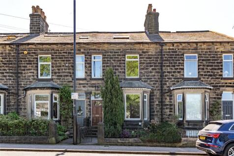 Oxford Road, Guiseley 3 bed terraced house for sale