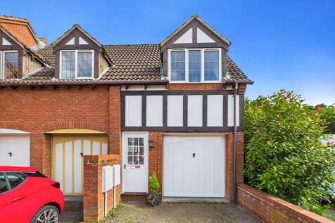 Holland Green, Worcester... 1 bed coach house for sale