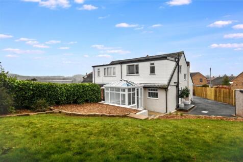 Fernlea, Rothwell, Leeds, West Yorkshire 3 bed semi