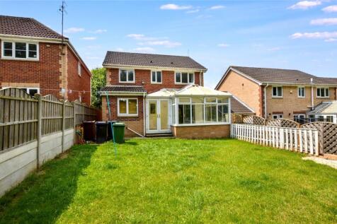 Shelley Crescent, Oulton, Leeds, West... 4 bed detached house for sale