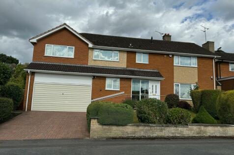 6 bedroom detached house for sale