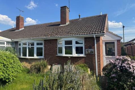 2 bedroom semi-detached bungalow for sale
