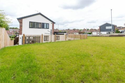 New Templegate, Leeds, West Yorkshire 4 bed detached house for sale