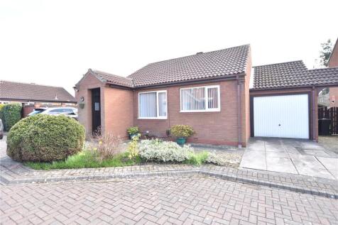 2 bedroom detached bungalow for sale