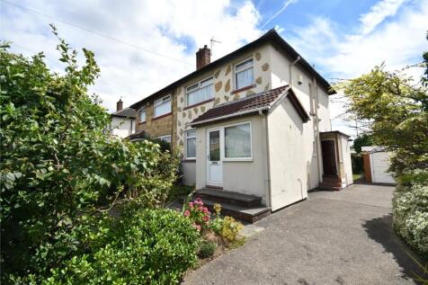 Sandway Gardens, Leeds, West Yorkshire 3 bed semi