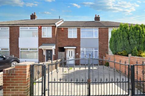 Staithe Avenue, Leeds, West Yorkshire 3 bed terraced house for sale