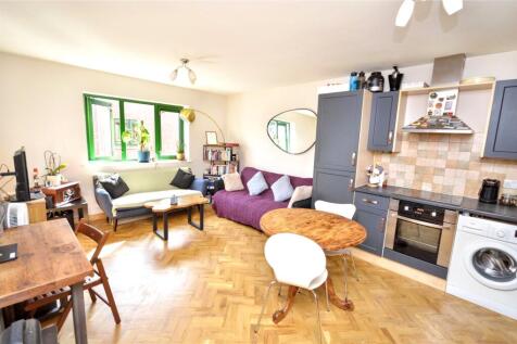 Admiral Street, Leeds, West Yorkshire 2 bed apartment for sale