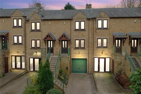 Chiltern Court, Leeds, West Yorkshire 3 bed townhouse for sale