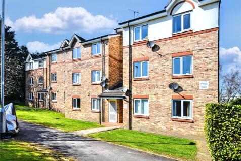 Swinnow Close, Leeds, West Yorkshire 2 bed apartment for sale