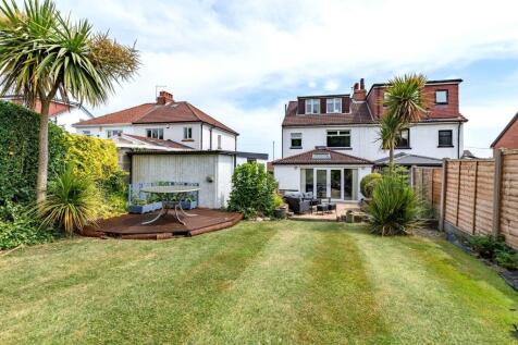Hawthorn Drive, Rodley, Leeds 4 bed semi