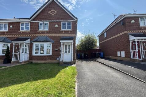 3 bedroom semi-detached house for sale