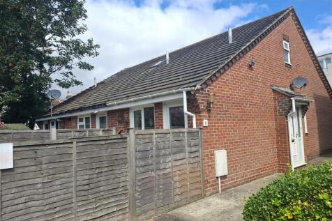 Hampton Court, River Road, Littlehampton 1 bed end of terrace house for sale