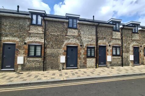 1 bedroom maisonette for sale