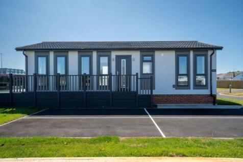 Littlehampton Marina, Ferry Road... 2 bed mobile home for sale