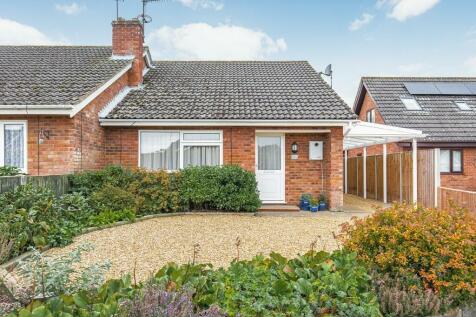 2 bedroom semi-detached bungalow for sale