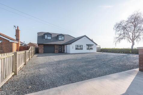 Lutton 4 bed detached house for sale