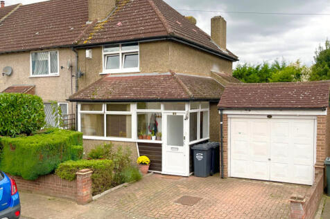 Marlborough Road, Dartford, Kent DA1 3EL 3 bed end of terrace house for sale