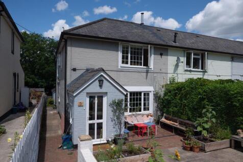 Usk View, Govilon 3 bed terraced house for sale