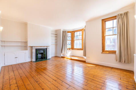 3 bedroom flat for sale