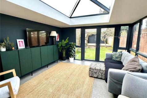 Eastfield Lane, Ringwood, Hampshire... 2 bed end of terrace house for sale