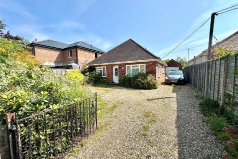 Seymour Road, Ringwood, Hampshire, BH24 3 bed bungalow for sale