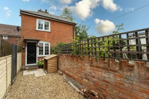 2 bedroom detached house for sale