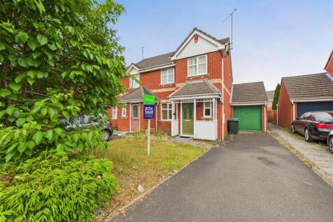 3 bedroom semi-detached house for sale