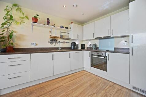 Tewkesbury Road, London 1 bed flat for sale