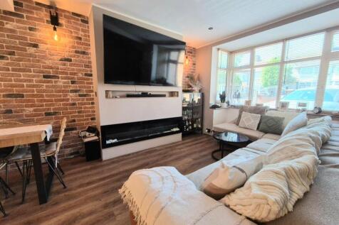 Keats Way, Greenford 4 bed terraced house for sale