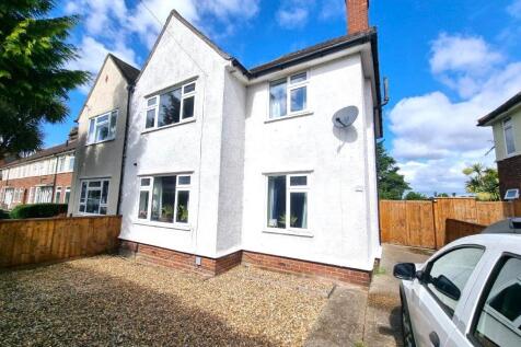 Lindbergh Road, Ipswich, IP3 3 bed semi