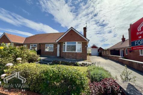 Norwood Road, Lytham St. Annes, FY8 2QN 2 bed semi